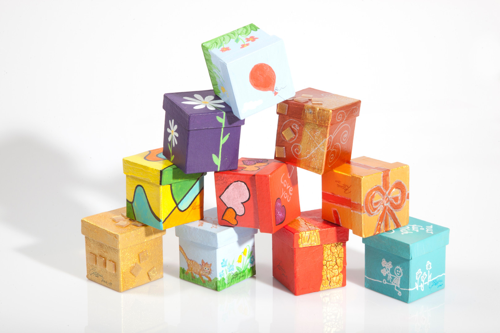 Kreativer Kinder-Workshop: Wir gestalten Geschenkboxen